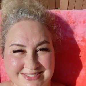 Meet your Posher, Shelly